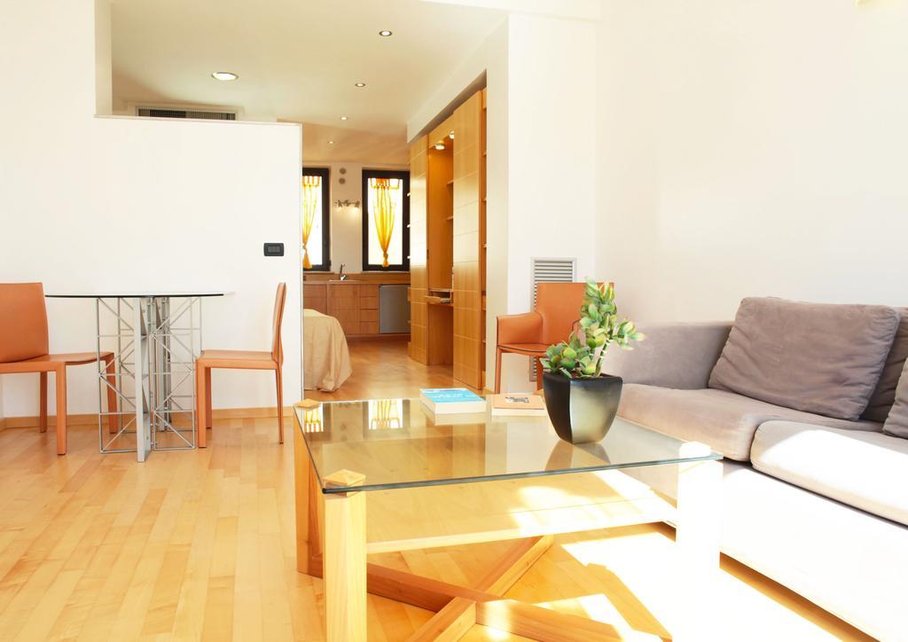 Garibaldi31 Apartment ตราปานี ภายนอก รูปภาพ