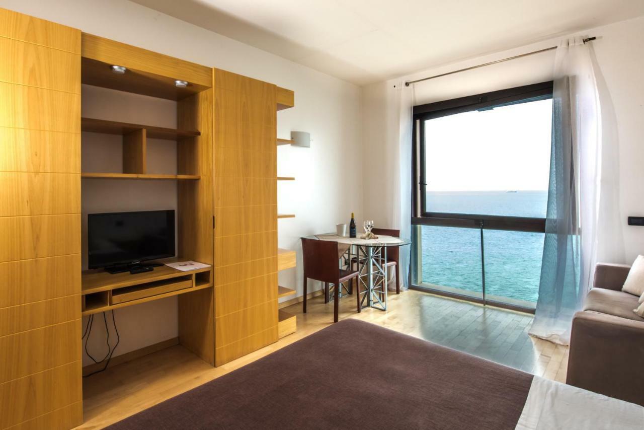 Garibaldi31 Apartment ตราปานี ภายนอก รูปภาพ
